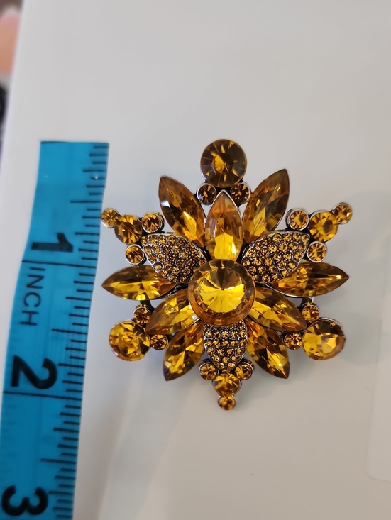 Jewelry - Amber Crystal Floral Brooch - Women Jewelry